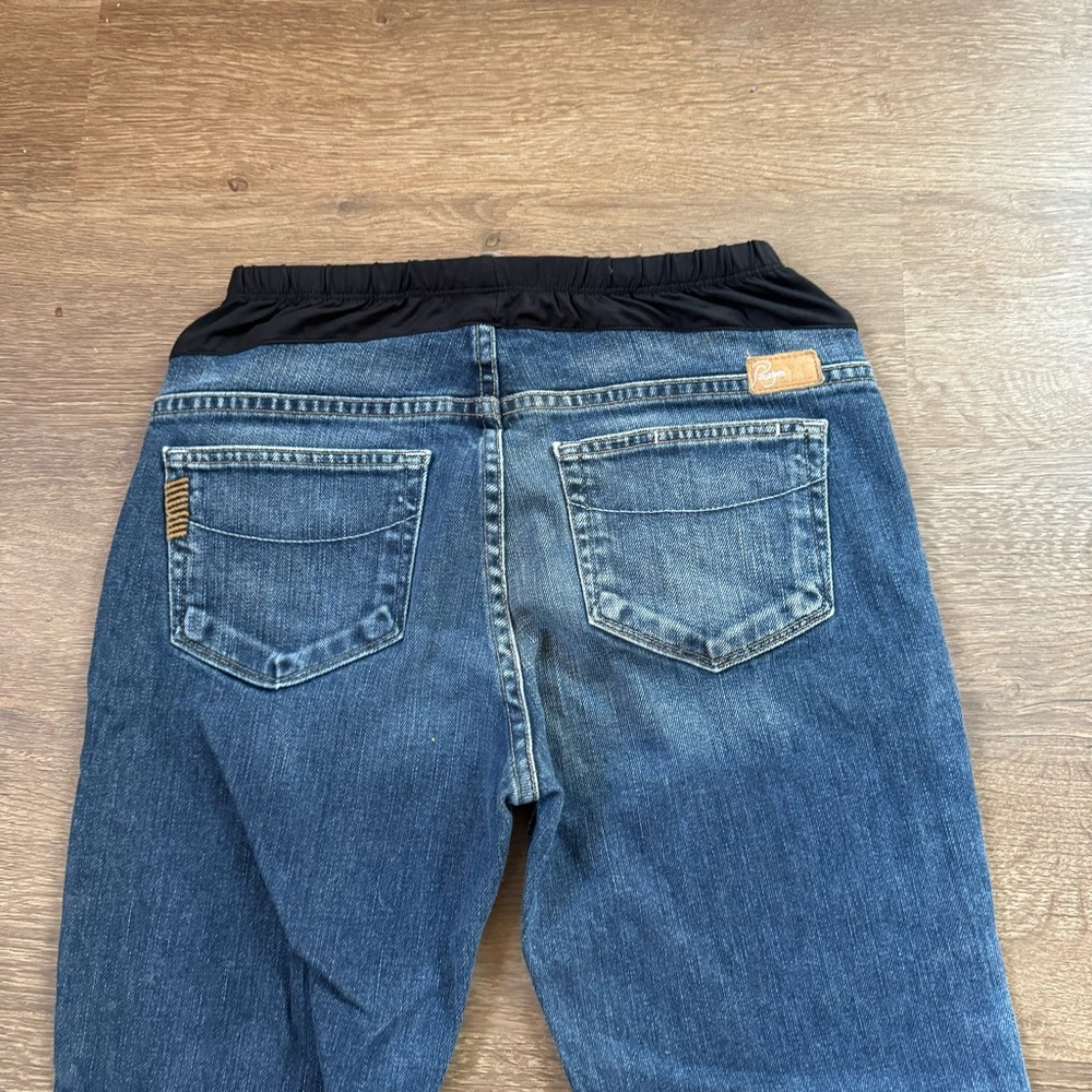 Women’s Paige Maternity Jean Capris Size 29
22” Inseam